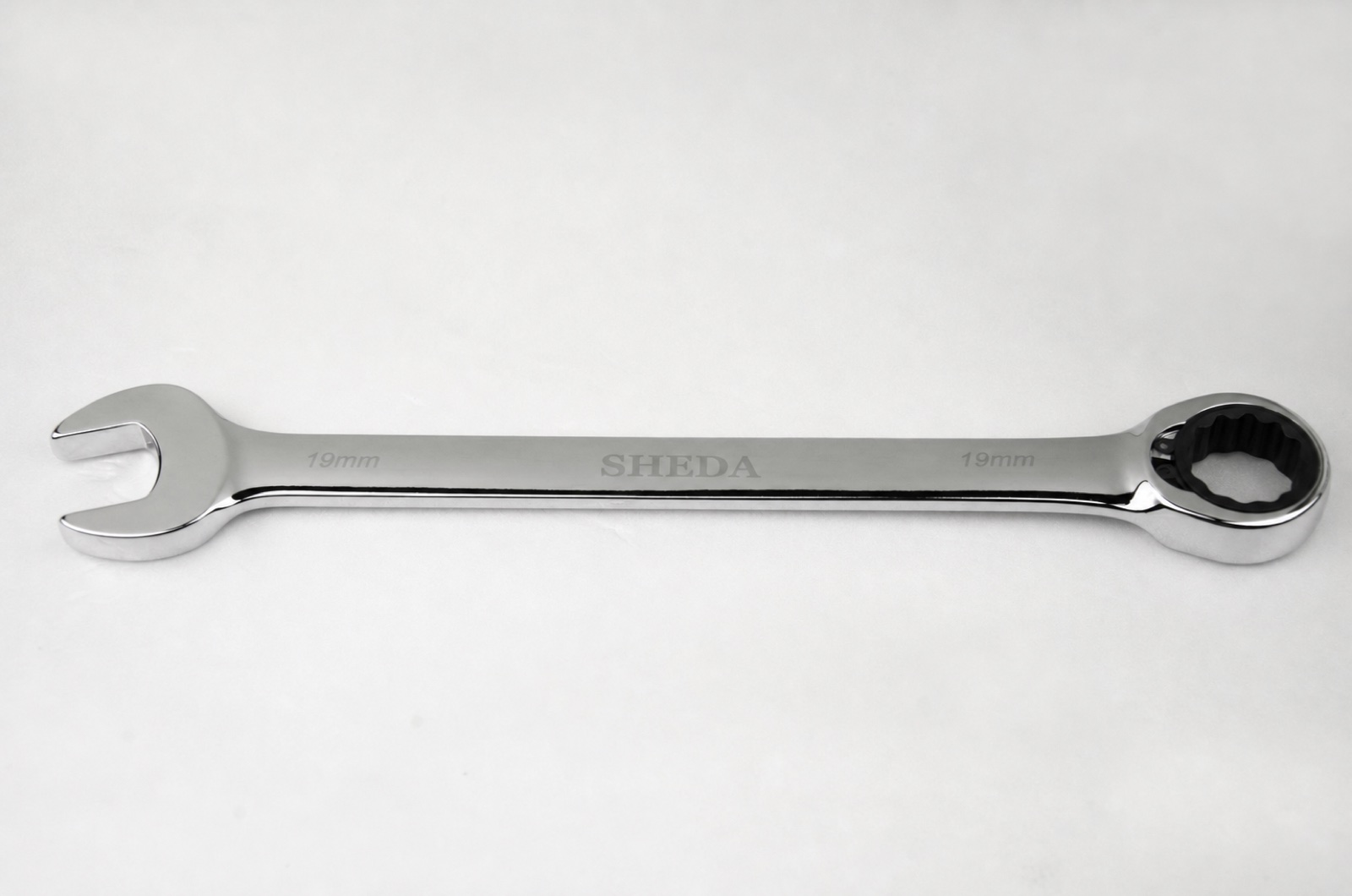 Lockable One-way Ratchet Wrench
